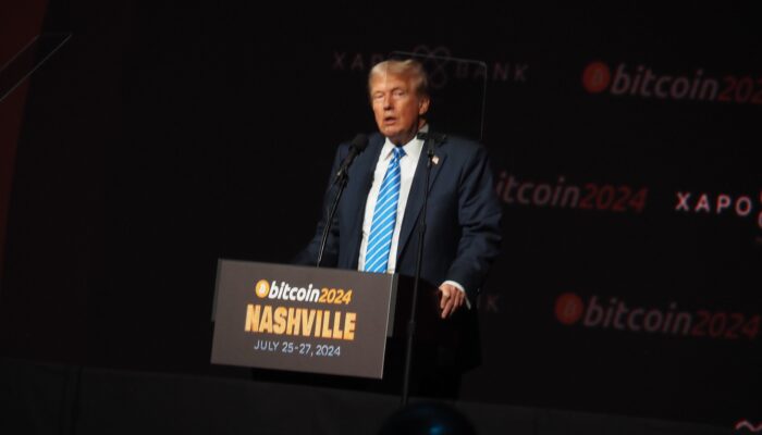 donald-trump-shares-coindesk’s-xrp-article-on-truth-social,-spurring-bullish-sentiment