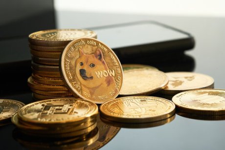 dogecoin-discount-incoming:-analyst-reveals-when-to-start-buying