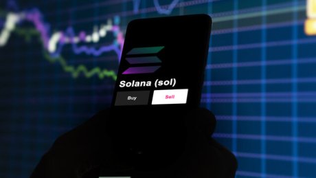 solana-bulls-push-for-a-price-recovery-amid-market-volatility