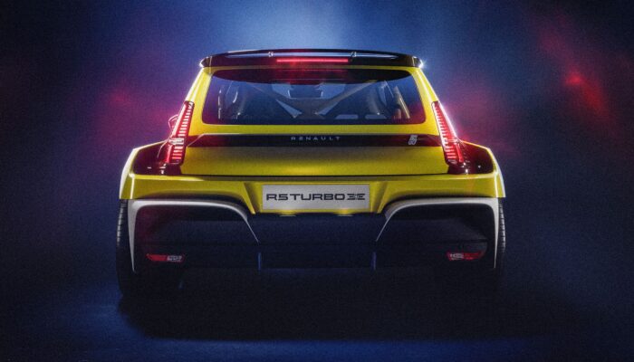 the-renault-5-turbo-3e,-the-world’s-first-electric-mini-supercar,-looks-as-bonkers-as-we-hoped