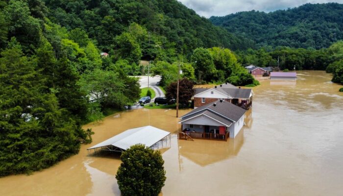 appalachians-are-trapped-in-a-disastrous-cycle-of-flooding-and-rebuilding