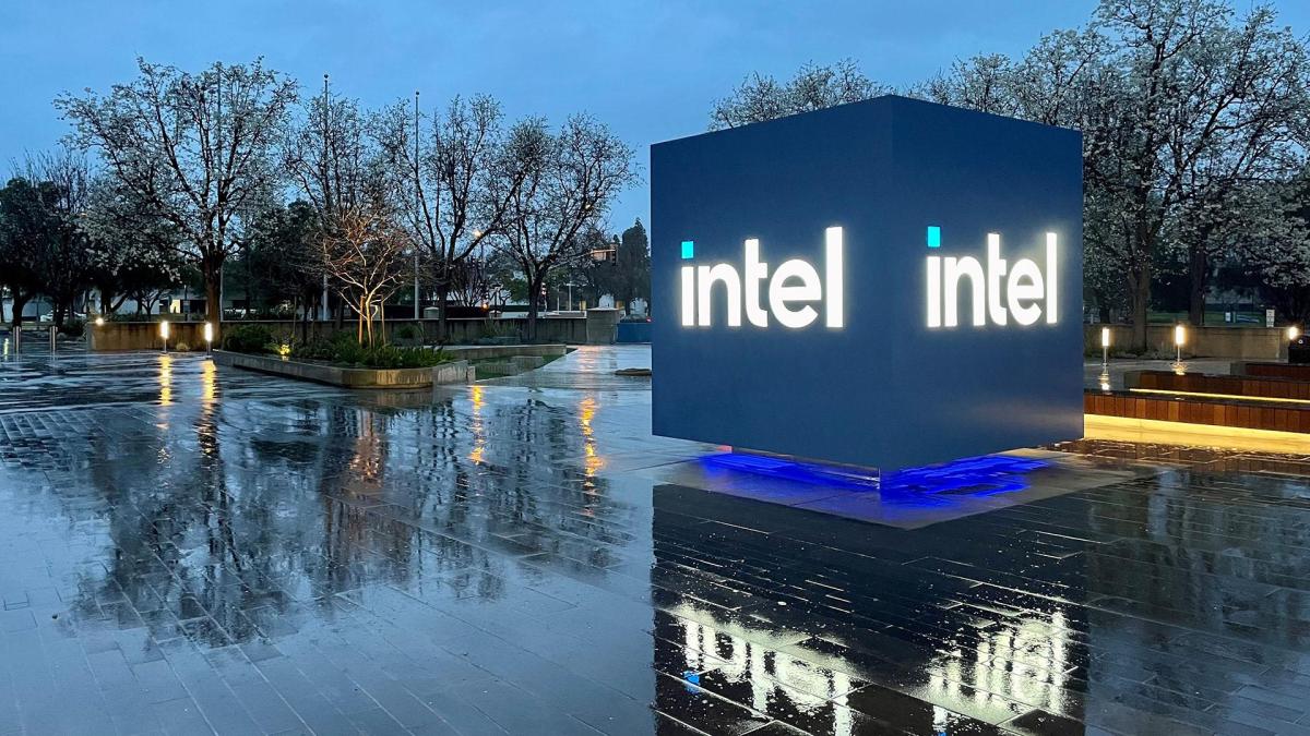 as-intel-welcomes-a-new-ceo,-a-look-at-where-the-company-stands