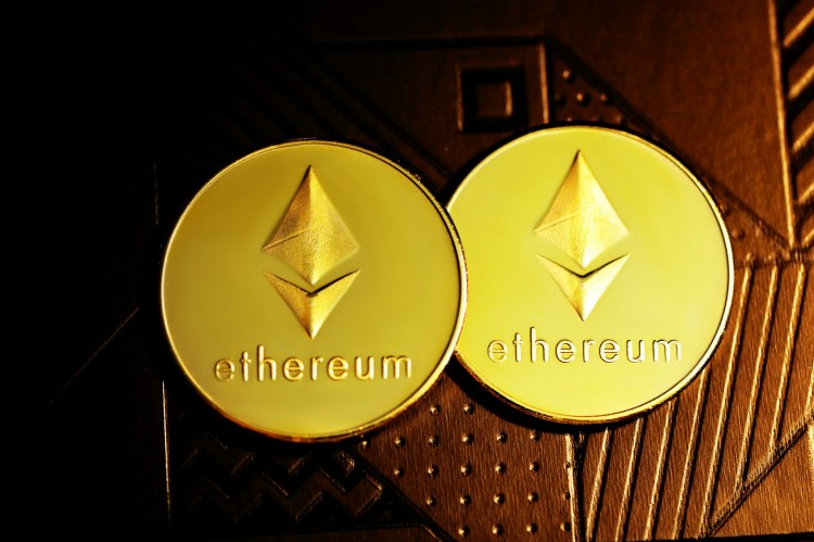 is-ethereum-repeating-its-2020-trend-reversal?-analyst-predicts-eth-to-‘explode’-in-q2-2025