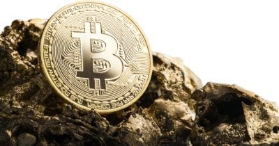 bitcoin-rally-alongside-gold-fuels-decoupling-narrative