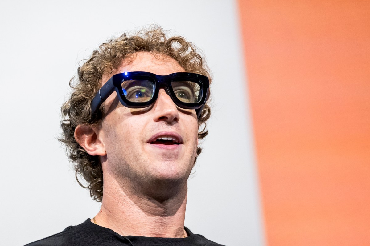 if-you-own-ray-ban-meta-glasses,-you-should-double-check-your-privacy-settings