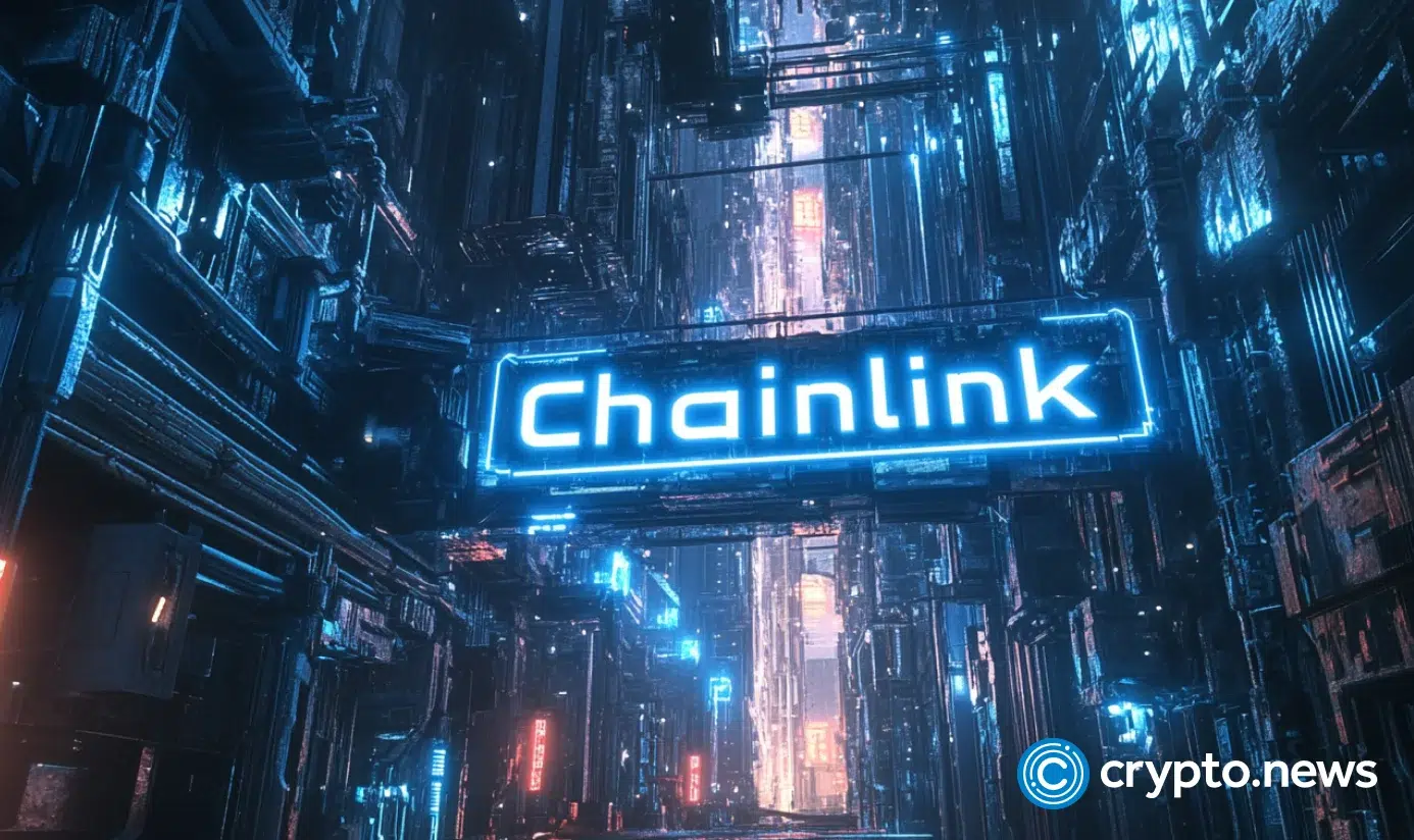 chainlink-price-slowly-forms-a-bullish-pattern-as-whale-holdings-rise