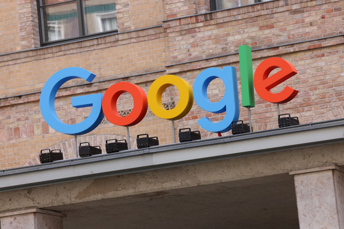 google’s-notebooklm-android-and-ios-apps-are-available-for-preorder