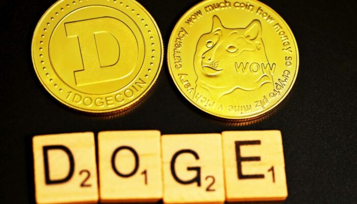 dogecoin-uptrend-intact?-expert-analysis-sparks-bullish-buzz