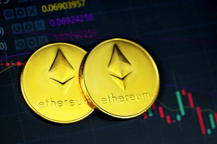 ethereum-exchange-exodus-deepens:-$380m-withdrawn-as-crucial-support-level-emerges