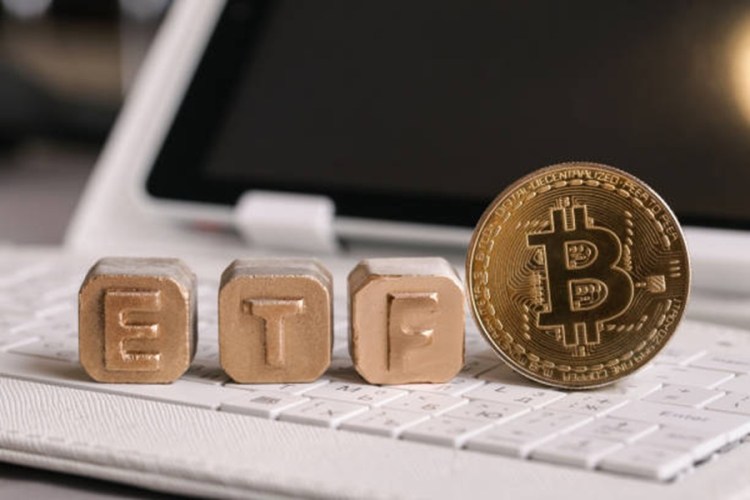 bitcoin-spot-etfs-score-$1.81-billion-in-net-inflows-as-market-revival-continues
