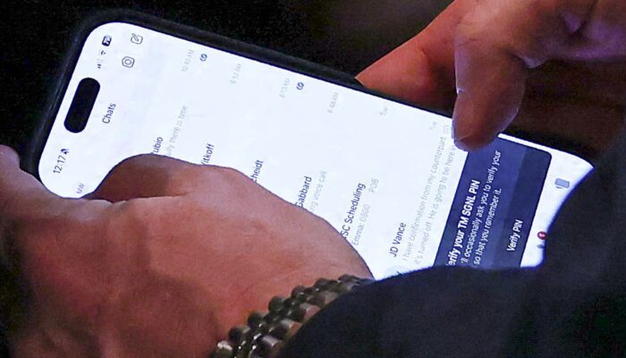 signal-clone-used-by-mike-waltz-pauses-service-after-reports-it-got-hacked