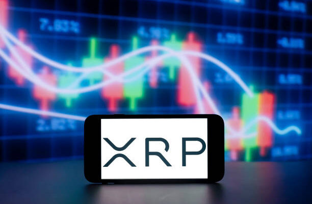 major-xrp-accumulation-alert:-wallets-holding-over-10,000-coins-cross-300,000