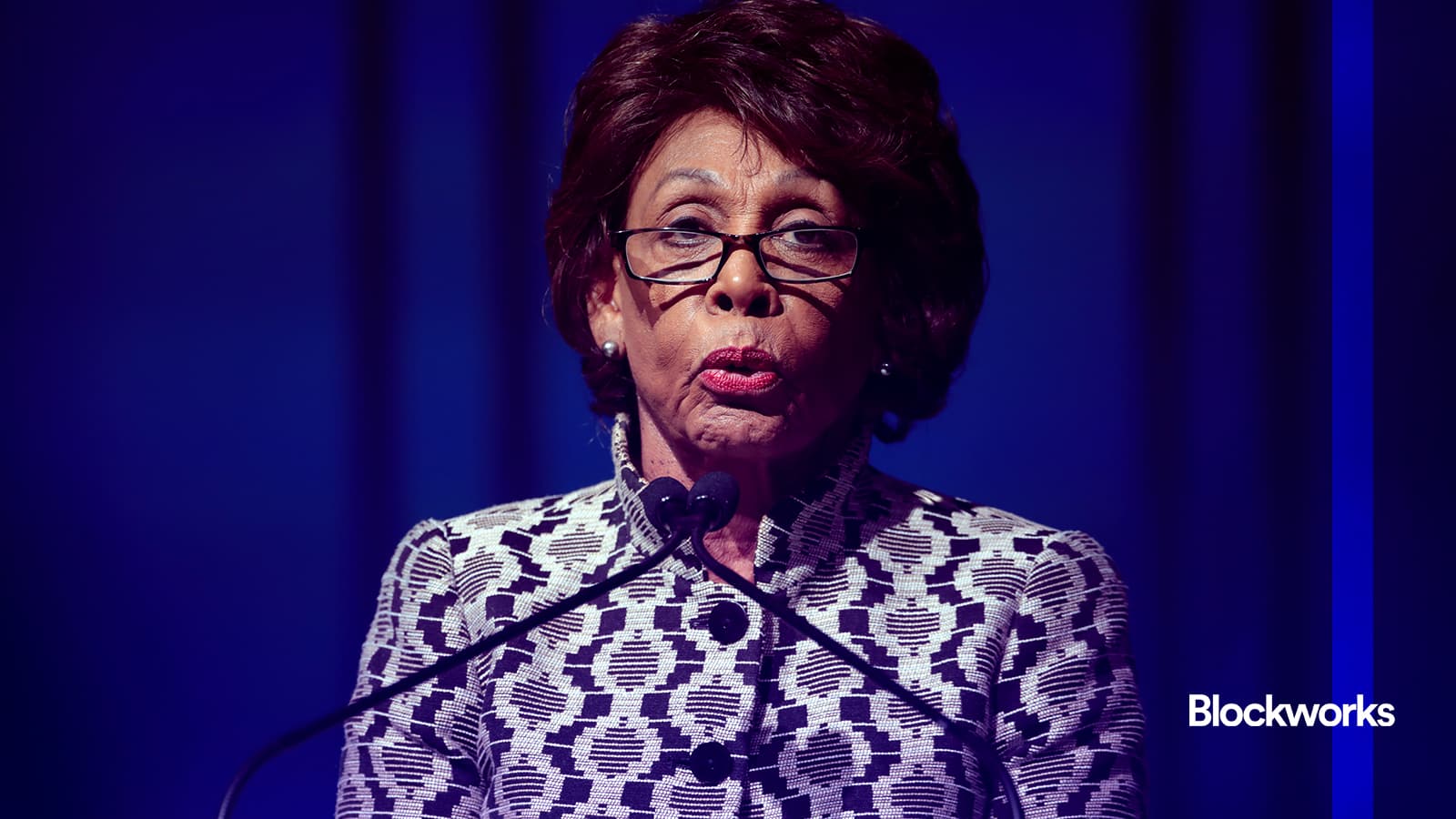 rep.-waters-blocks-joint-house-crypto-hearing,-cites-trump-conflict-of-interest