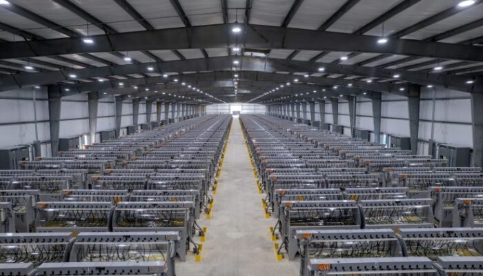 bitcoin-mining-giant-abandons-full-hold-strategy,-unloads-$40m-in-crypto