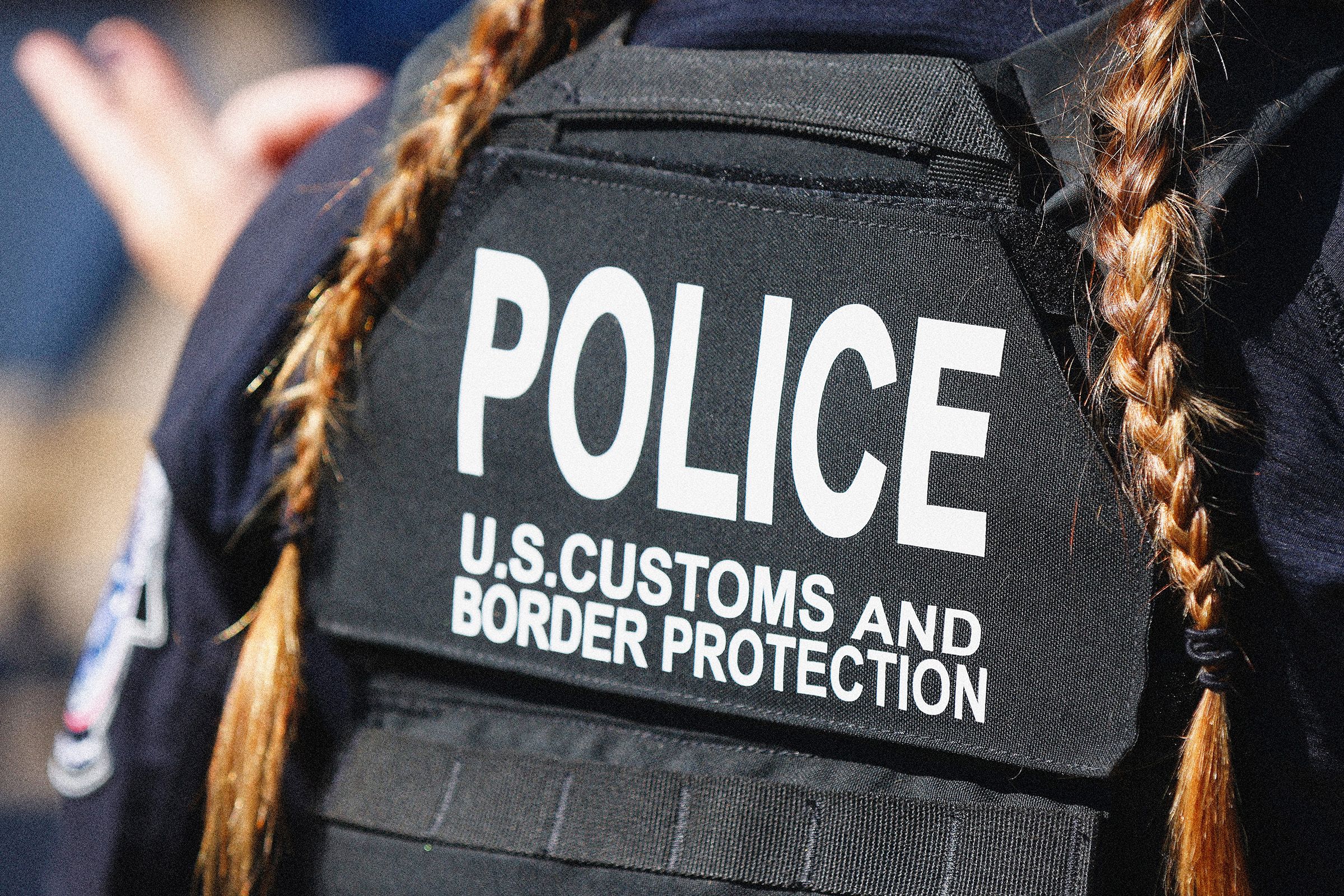 customs-and-border-protection-confirms-its-use-of-hacked-signal-clone-telemessage