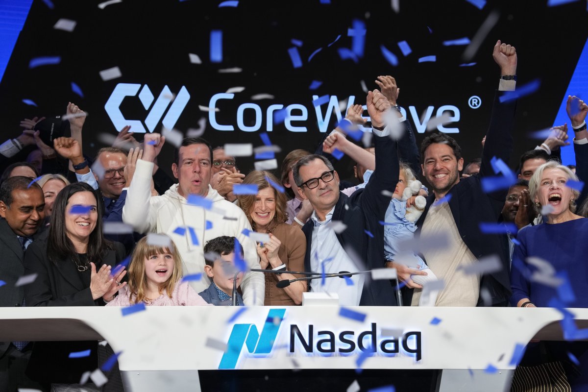 coreweave-reportedly-looks-to-raise-$1.5b-in-debt-as-ipo-disappoints