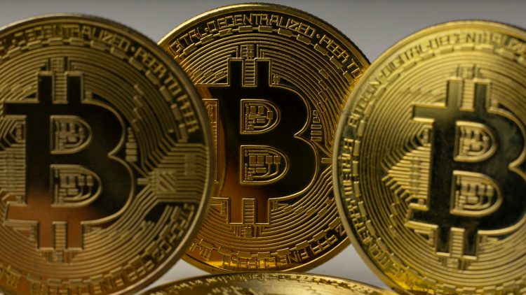 bitcoin-etfs-hit-$40-billion-inflows,-setting-historic-crypto-record