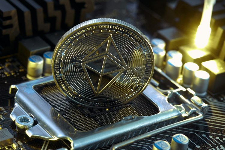 ethereum-gains-momentum-amid-flat-funding-rates-–-is-this-a-healthy-uptrend?