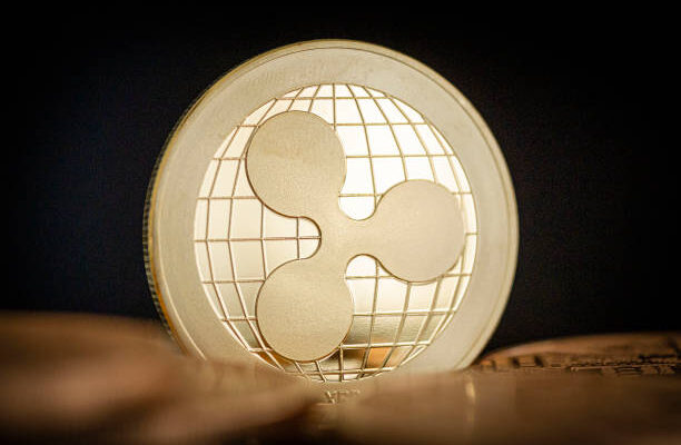 two-major-fibonacci-levels-put-xrp-price-at-$8.40-and-$27