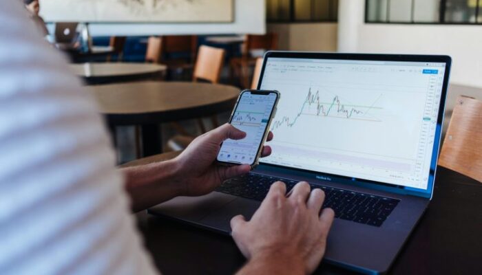 $7-in-sight:-analyst-turns-bullish-on-xrp’s-price-trajectory