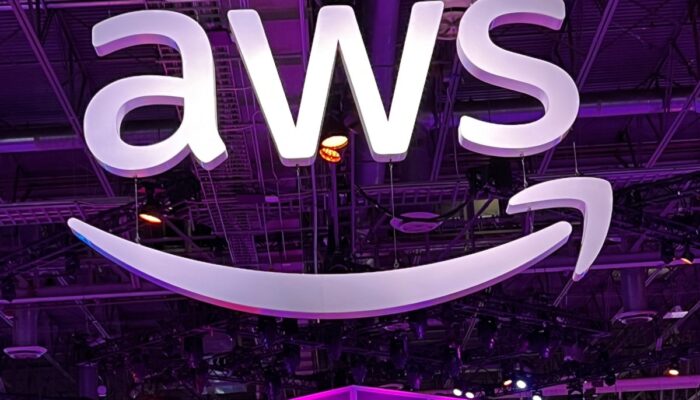aws-enters-into-‘strategic-partnership’-with-saudi-arabia-backed-humain