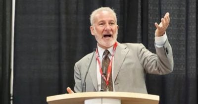 peter-schiff-says-buying-bitcoin-treasury-stocks-is-even-worse-than-buying-bitcoin