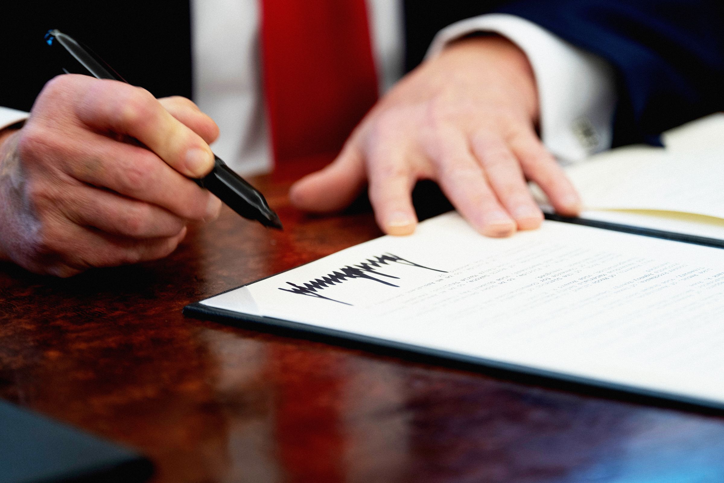 trump-signs-controversial-law-targeting-nonconsensual-sexual-content
