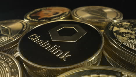 chainlink-in-rally-mode:-rising-channel-formation-signals-continued-climb