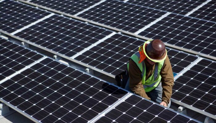 meta-adds-another-650-mw-of-solar-power-to-its-ai-push