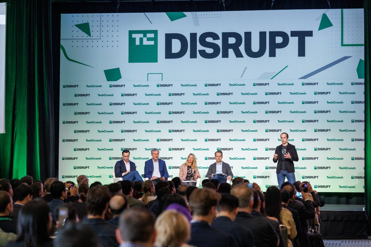 last-24-hours:-techcrunch-disrupt-2025-early-bird-deals-will-fly-away-after-today