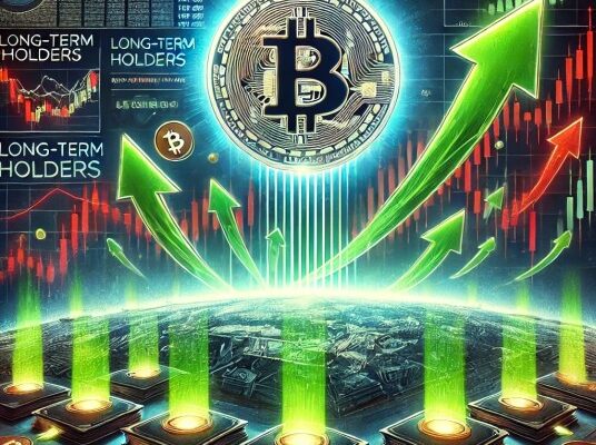 bitcoin-holds-above-$109k-as-long-term-holders-accumulate-amid-liquidations