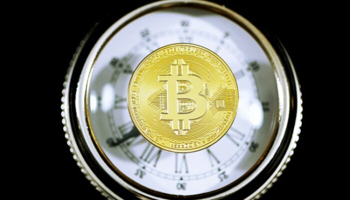 bitcoin-surges-with-low-retail-interest-–-is-a-second-wave-coming?