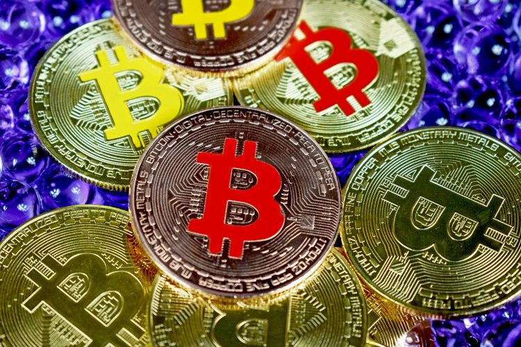 $400k-bitcoin?-analyst-says-it’s-not-a-dream—it’s-‘coded’