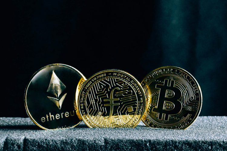 bitcoin-maxi-max-keiser-isn’t-buying-the-hype-around-new-crypto-holding-companies