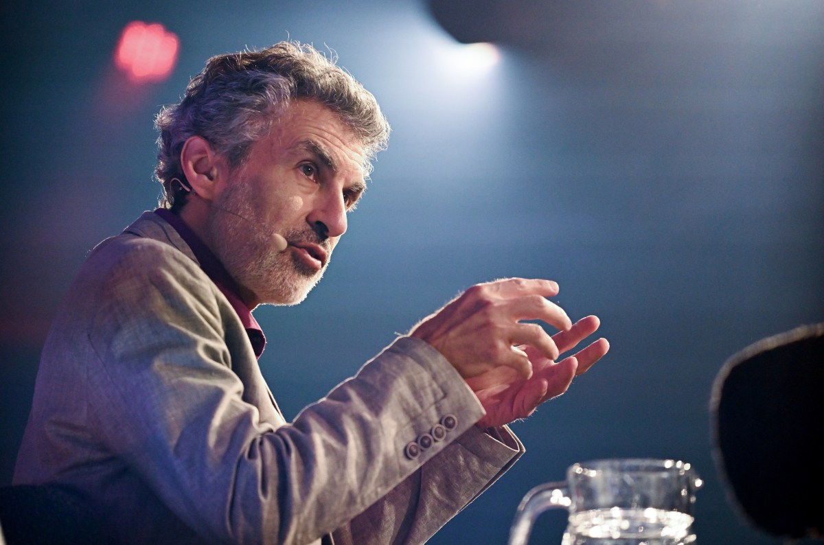 yoshua-bengio-launches-lawzero,-a-nonprofit-ai-safety-lab