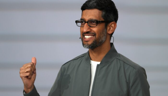 alphabet-ceo-sundar-pichai-dismisses-ai-job-fears,-emphasizes-expansion-plans