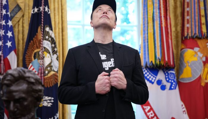 ‘100%-stupid’:-maga-world-is-cautiously-turning-on-elon-musk