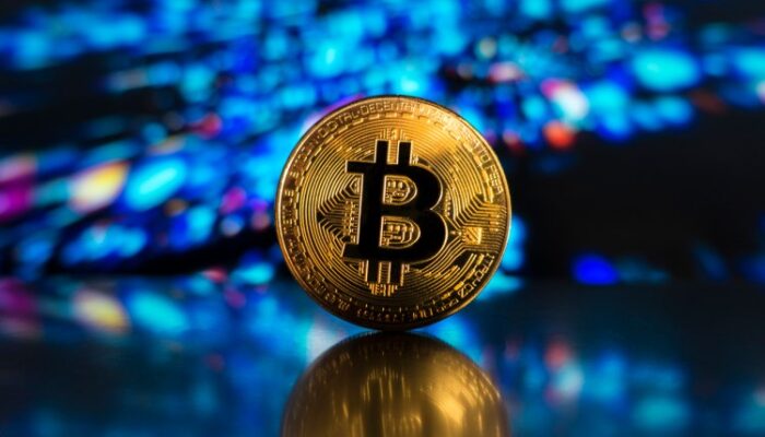 crypto-analyst-says-this-bitcoin-top-signal-hasn’t-gone-off-yet-—-what-to-know