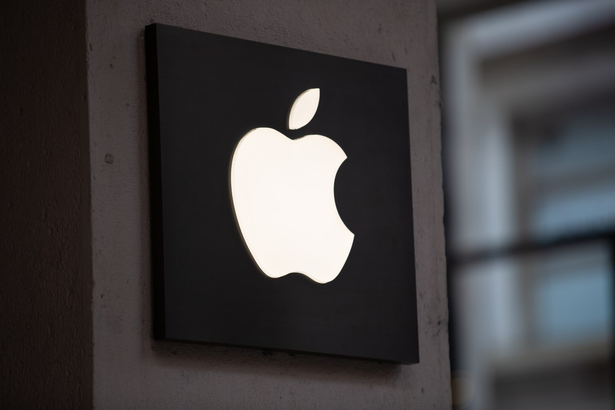apple’s-upgraded-ai-models-underwhelm-on-performance