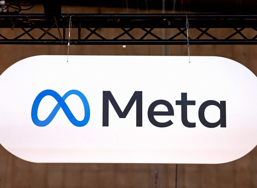 the-meta-ai-app-lets-you-‘discover’-people’s-bizarrely-personal-chats