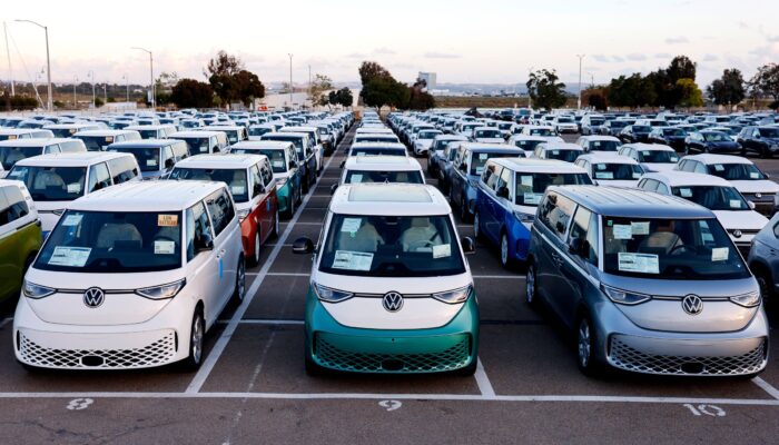 trump-wants-to-kill-california’s-emissions-standards.-here’s-what-that-means-for-evs