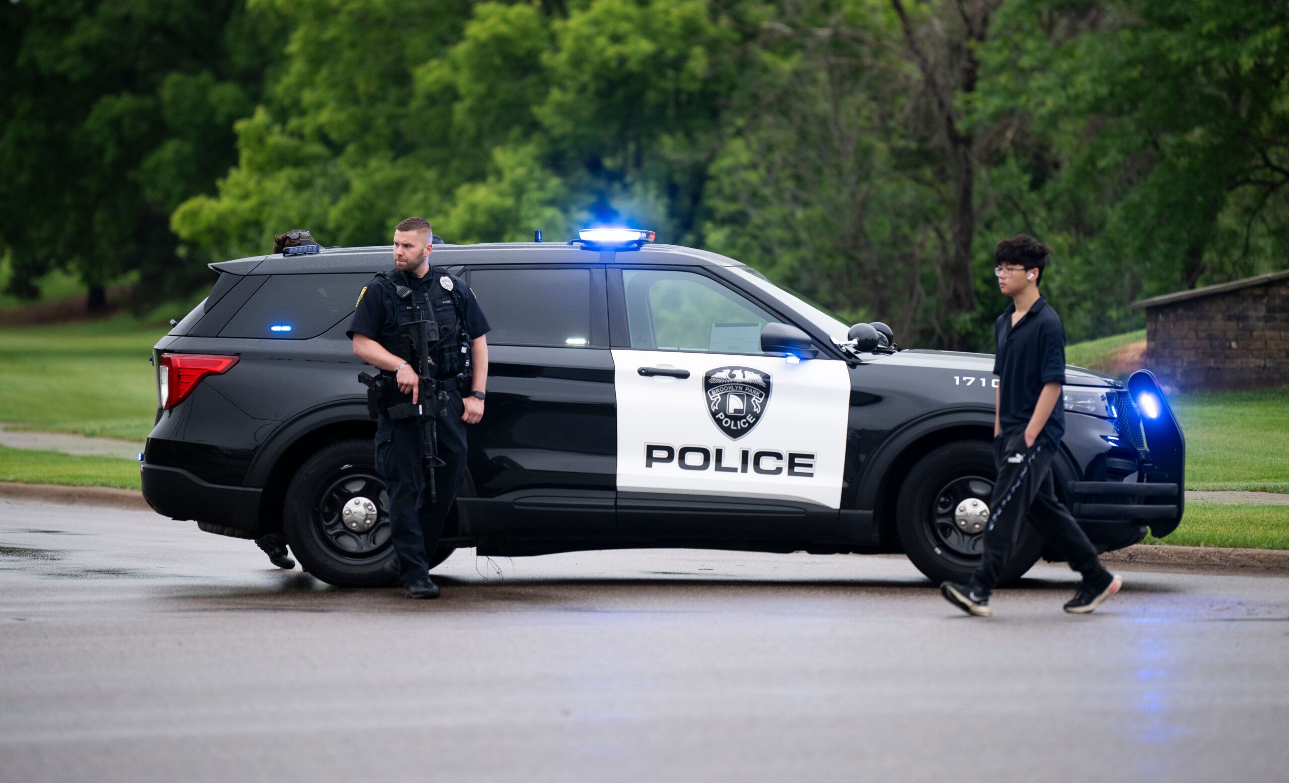 suspect-in-minnesota-shooting-linked-to-security-company,-evangelical-ministry