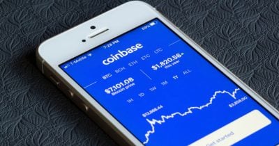 coinbase-plans-to-offer-tokenized-equities-to-rival-robinhood,-charles-schwab