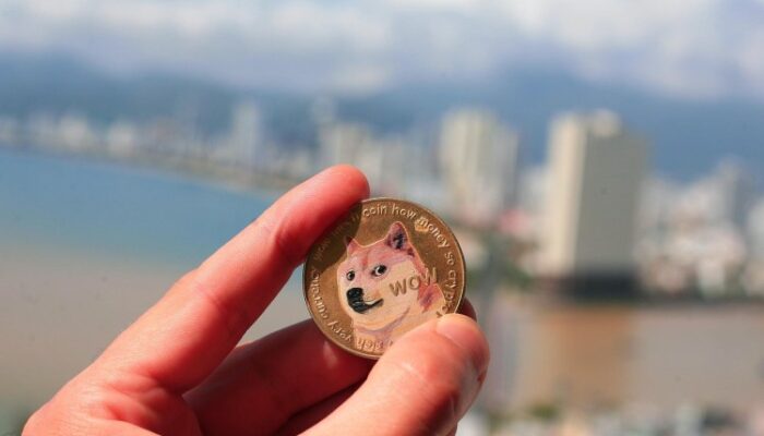 dogecoin-sets-the-stage-for-a-liftoff-with-key-reversal-pattern