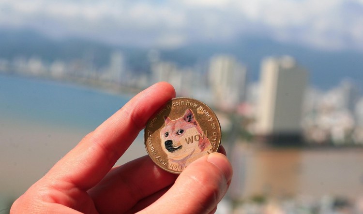 dogecoin-sets-the-stage-for-a-liftoff-with-key-reversal-pattern