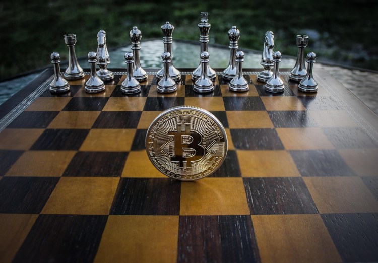 rising-bitcoin-dominance-above-64%-dashes-hopes-of-altcoin-season,-here’s-why