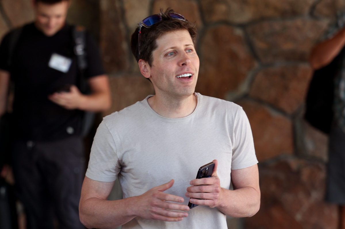 sam-altman-says-meta-tried-and-failed-to-poach-openai’s-talent-with-$100m-offers