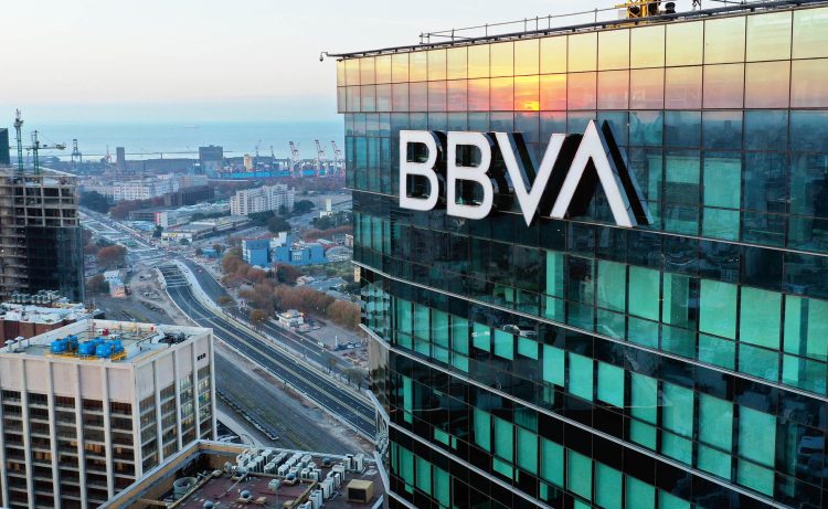 crypto-gets-a-green-light-from-spanish-banking-giant