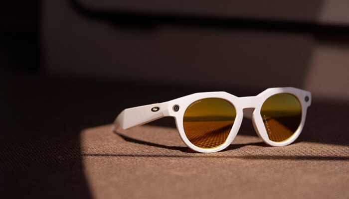 meta’s-oakley-smart-glasses-have-3k-video—watch-out,-ray-ban