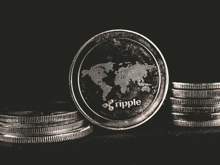 xrp-daily-new-addresses-plunge-80%-in-2025-—-bearish-on-chain-metrics-raise-alarm